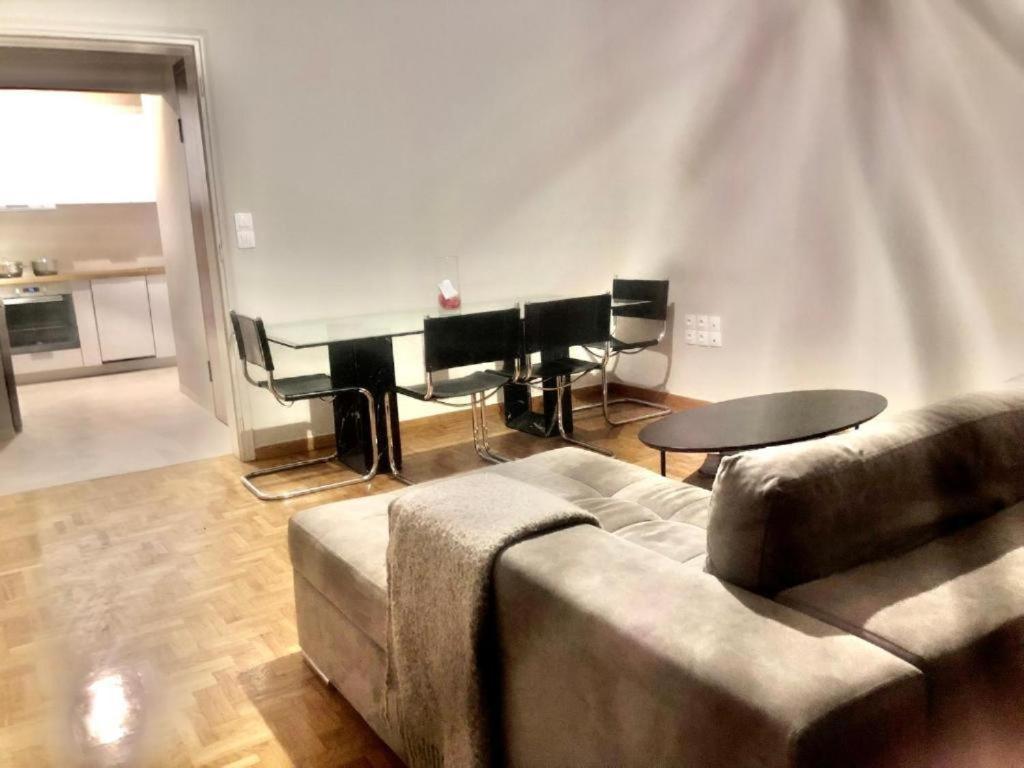 Economy Shared Apartment E In Central Athens Luaran gambar